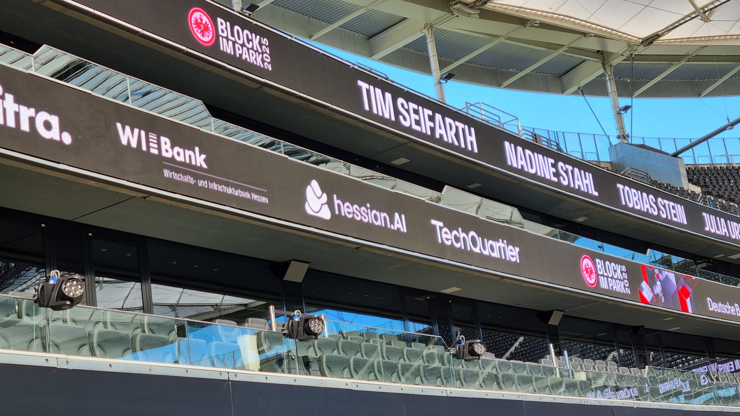 “Block im Park 2025”: hessian.AI and TechQuartier Showcase Startup Innovation at Eintracht Stadion